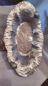 CONTINENTAL TRADE MARK#572 HAMMERED ALUMINUM TRAY w/A DETAILED FLOWER CENTERED - Picture 1 of 7