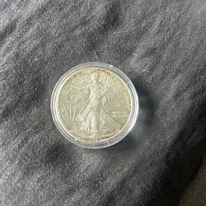 1oz Liberty Dollar .999 Fine Silver Coin Bullion American Eagle 1993 - Picture 1 of 2
