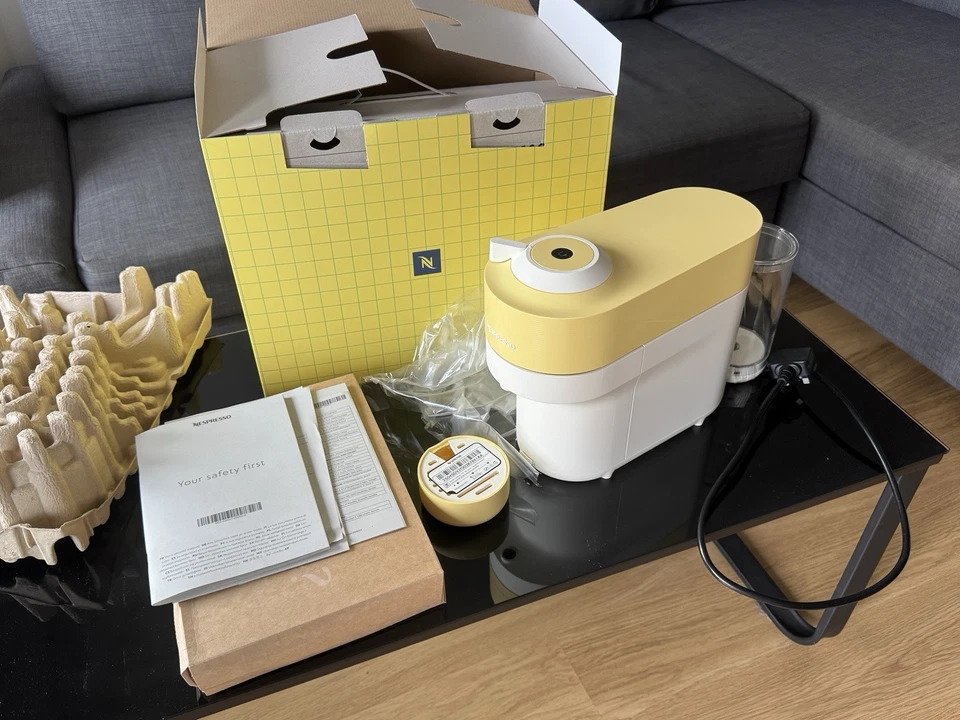 Máquina de café Nespresso Vertuo Pop, amarillo pastel, máquina de edición limitada 2025 Foto 1 de 4