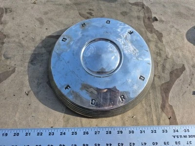 Tapacubos 1955-1966 10,5" plato para perro pobreza cubierta de rueda Ford OEM Foto 1 de 4