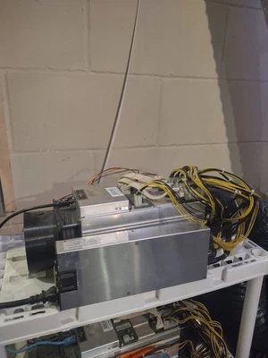 Bitmain Antminer S9 14 TH/s Bitcoin Miner with APW3 Power Supply 200-240w - Image 1 of 3
