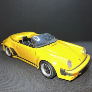 🔥2005 Porsche911 Carrera S Cabernet 1/18 Maisto Diecast Yellow-Mancave Relics - Bild 1 von 16