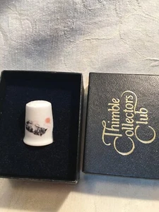 Fingerhut Porzellan Made In Germany...SÜSSESTES Kätzchen mit Garn - Bild 1 von 7