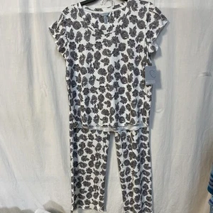 Women's Peace Love & Dreams Pajamas Size S Floral - Picture 1 of 6