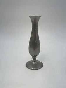 Lunt Silversmith English Pewter Bud Flower Vase 6.5" Tall Made in England - Picture 1 of 4