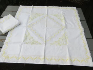 Pair of two Pillowcases Unused Linen Cotton Bobbin Lace Yellow Embroidery German - Picture 1 of 10