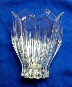 6" VINTAGE CRYSTAL OVAL VASE, GORHAM?   'LOTUS' PATTERN NO STICKERS,TAGS 110425G - Picture 1 of 8