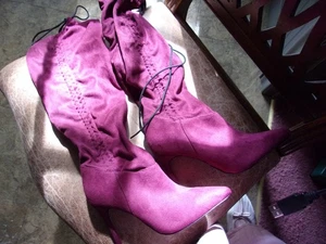 kniehohe Damen High Heel Stiefel - ungetragen; Gr. 6, cranberry/pflaumenfarben - Bild 1 von 6