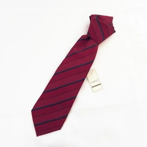 GUCCI Tie Diagonal Stripe Pattern Red Silk Men Neckwear Accessory Made in Italy - Picture 1 of 12