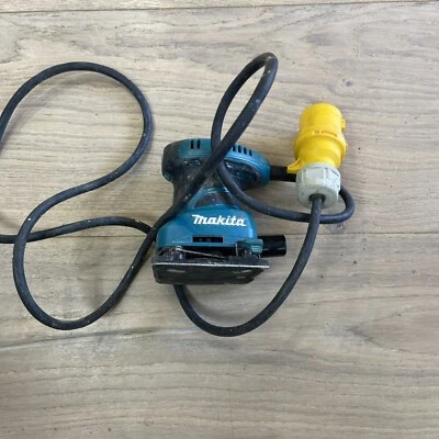 MAKITA BO4556 110V Palm Finishing Sander - Image 1 of 4