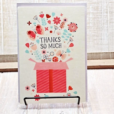 Tarjeta de agradecimiento American Greetings roja azul floral en blanco por dentro Foto 1 de 4