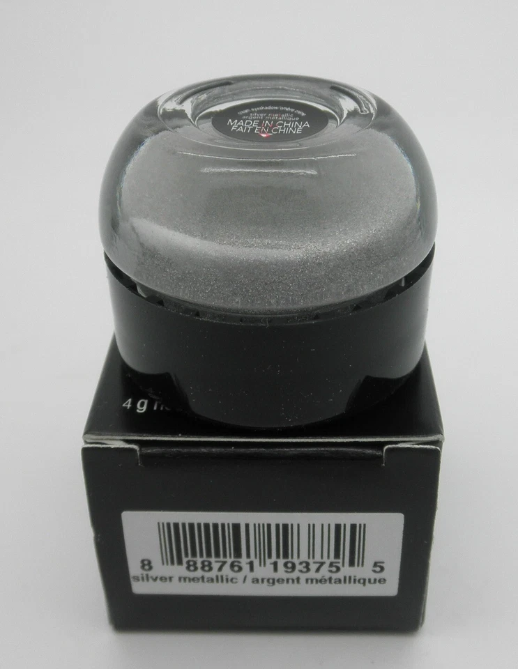 Avon SILVER METALLIC Mega Metals Cream Eyeshadow - Image 1 of 1