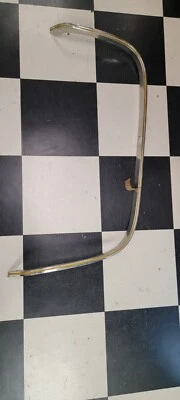 NOS 377431 GM Chevy LH moldura de roda dianteira C/K BLAZER JIMMY 1973-1977 corpo quadrado - Imagem 1 de 4