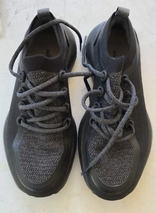 Allbirds SWT W8 Trail Runners Natural Black/Gray Low Top Sneakers - Picture 1 of 6