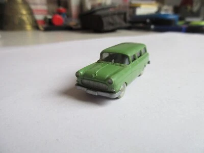 WIKING 1:87 Opel Rekord P 1 Caravan, Verde - Immagine 1 di 4