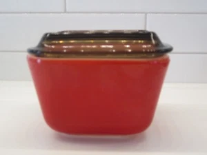 Vintage Pyrex Primary Colors Red Refrigerator Dish 0501 w/amber Ribbed lid 501C - Picture 1 of 6