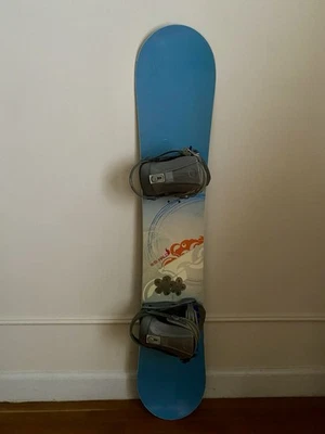 Palmer Halo Snowboard + Fijaciones Halo Floret - Hecho en Austria - 149 cm Foto 1 de 4