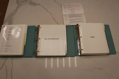 BMW 750il-733i MANUAL DE REPARACIÓN DE TALLER DE SERVICIO FABRICANTE DE EQUIPOS ORIGINALES DE FÁBRICA - ¡RARO CONJUNTO DE DISTRIBUIDOR DE 3 VOLÚMENES! Foto 1 de 4