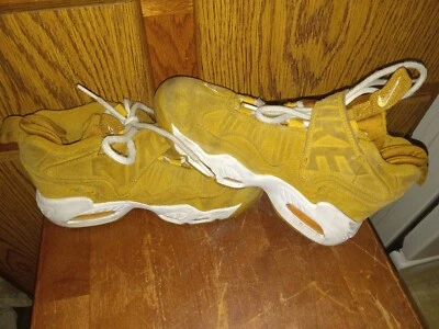 Nike Air DO6685-700 Griffey Max 1 Trigo Talla 4Y Niños Jóvenes Tenis Zapatos *LEER Foto 1 de 4