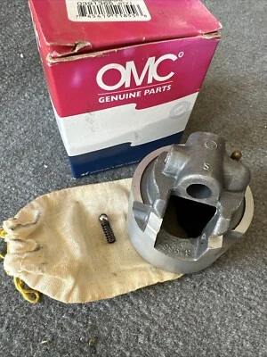 Genuine NOS Johnson Evinrude V4 Bearing Housing Assembly PN 0436240 - Image 1 of 4