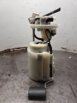 Conjunto de bomba de combustible montado en tanque 1,8 L se adapta a 14-16 FORTE 1137562 Foto 1 de 4