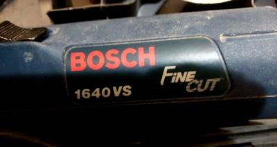 Bosch 1640VS Fine Cut Corded Flush Cut Variable Speed Power Handsaw W 3 Blades - Изображение 1 из 4