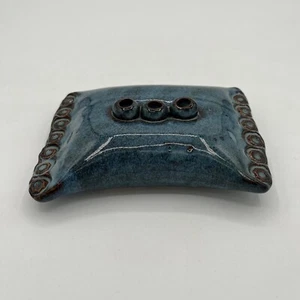 TR Pottery Pillow Vase Flower Frog 3 Stem Blue Stamped Door County Wisconsin USA - Picture 1 of 5