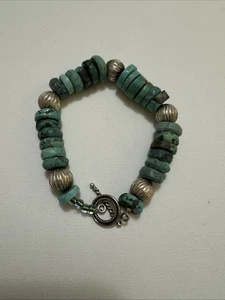 Turquoise Beautiful Blend Of Colors And Silver Tone Style Bracelet - Picture 1 of 5