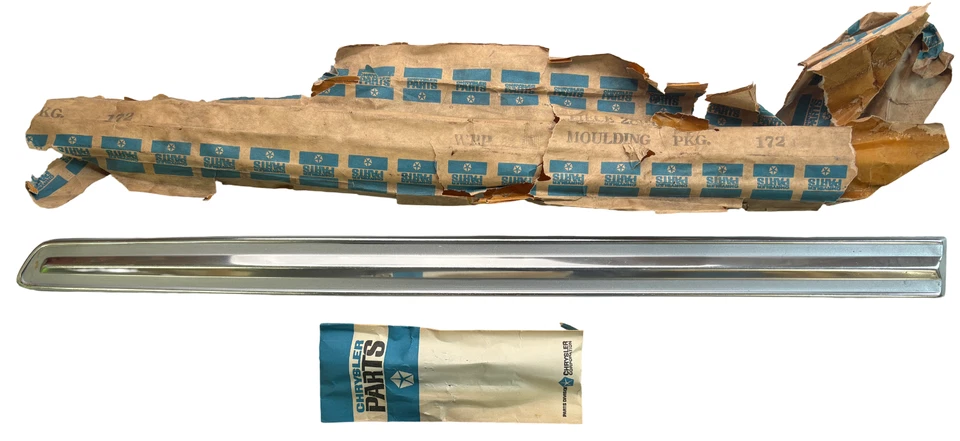 Nueva moldura de guardabarros derecho de stock antiguo para Plymouth Fury III 1967 #2807660 Foto 1 de 1