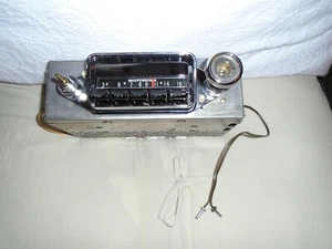 1961 MOTOROLA AM PUSH BUTTON RADIO CA61X FOR 61 Pontiac, Buick, and Oldsmobile - Picture 1 of 11