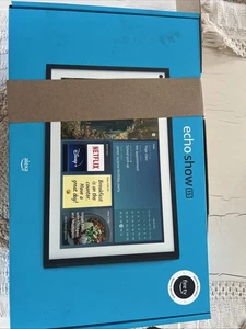 Alexa Echo Show 15. Pantalla inteligente de 15,6 pulgadas con Fire TV con mando a distancia precintado - Imagen 1 de 5