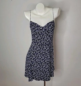 Reformation Saskia Mini Sun Dress in Twilight 8 Navy Blue Floral Beachy Boho - Picture 1 of 16