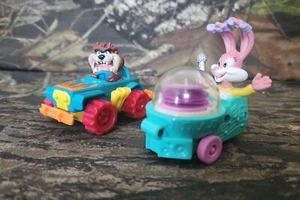 Vtg '92 Warner Bros. Tasmania Devil Deep & Lola Bunny Car Lot - Picture 1 of 15