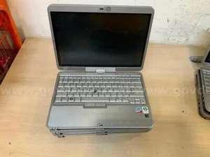 HP Compaq 2710P Intel Core Duo 2 GB Ram Laptops - Picture 1 of 3