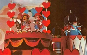 "IT'S A SMALL WORLD"" Parque de atracciones DISNEY WORLD c1970 Postal vintage - Imagen 1 de 2