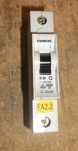INTERRUTTORE SIEMENS 5SX21 C10 - Foto 1 di 3