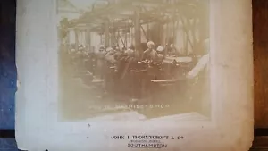 1918 WWI LARGE ANTIQUE PHOTOGRAPH WOMEN WAR WORKERS - J THORNYCROFT SOUTHAMPTON - Picture 1 of 8