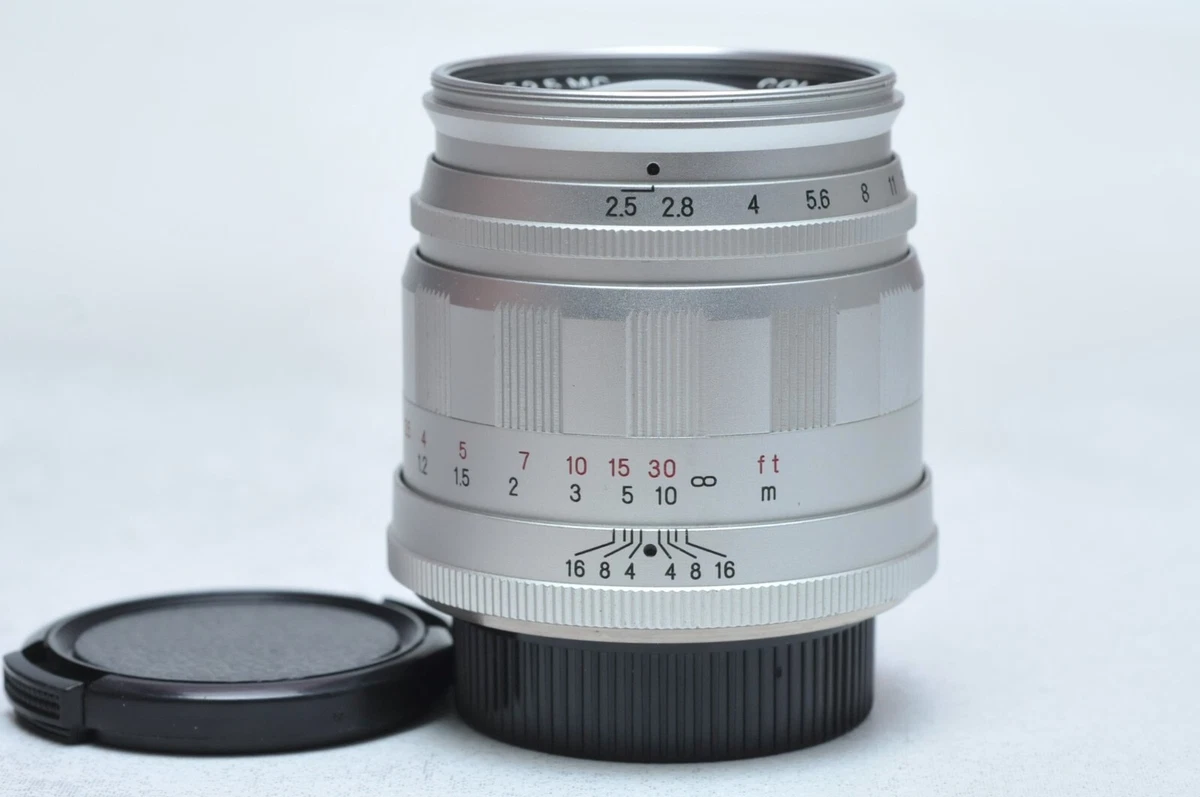 Voigtländer Camera Lenses 75mm Focal f/2.5 Maximum Aperture for