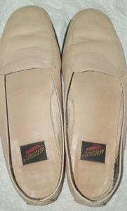 Aerosoles Women's Biege Flats size 5.5 B Leather upper Synthetic sole - Picture 1 of 15