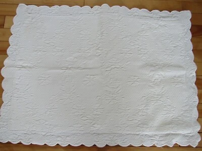 ALMOHADA GRANATE HILL MATELASSE VIEIRA ALGODÓN BLANCO DISEÑOS FORZADOS DIAMANTES Foto 1 de 4