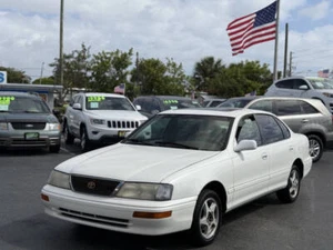 1997 Toyota Avalon XL 4dr Sedan - Picture 1 of 24