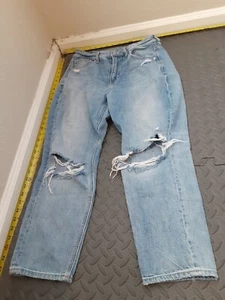 American Eagle Mom Straight Jeans Womens 4 X Short 28x24 #S102 - Picture 1 of 8