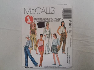 McCall's Pattern - Misses' Pull-On Pants/Shorts in 2 Lengths (XSM-M) #2101 - UC - Bild 1 von 5