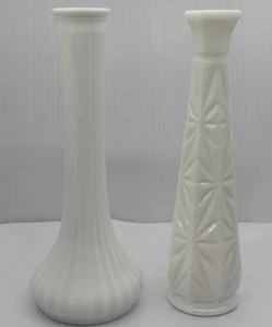 2 Stück Milchglas Knospenvasen Anchor Hocking Starburst & Hoosier Glas gerippt - Bild 1 von 18