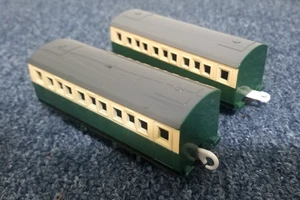 Thomas Trackmaster TOMY/ HIT TOY Green EXPRESS COACH GORDON'S PASSENGER Car X2 - Picture 1 of 6