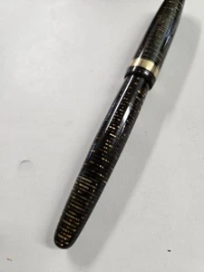 Parker Vacumatic Fountain Pen, Brown / Gold, Very good condition - Picture 1 of 4