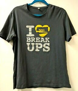 I LOVE BREAK UPS Men's Large T-SHIRT Museum Of Broken Relationships Gray