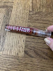 Uoma It’s Complicated Lipstick - Picture 1 of 4