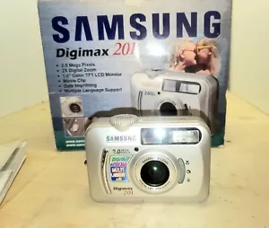 VTG Samsung Digimax 201 2MP 5.6MM Digital Camera - Picture 1 of 10