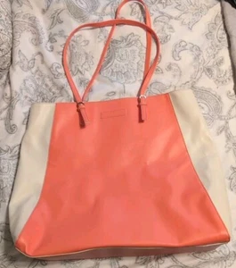 Bolso de Mano Vera Bradley Slim Hebilla Coral Off White - Imagen 1 de 7